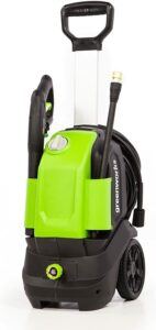 最佳中型：Greenworks GPW1703 立式高压水枪